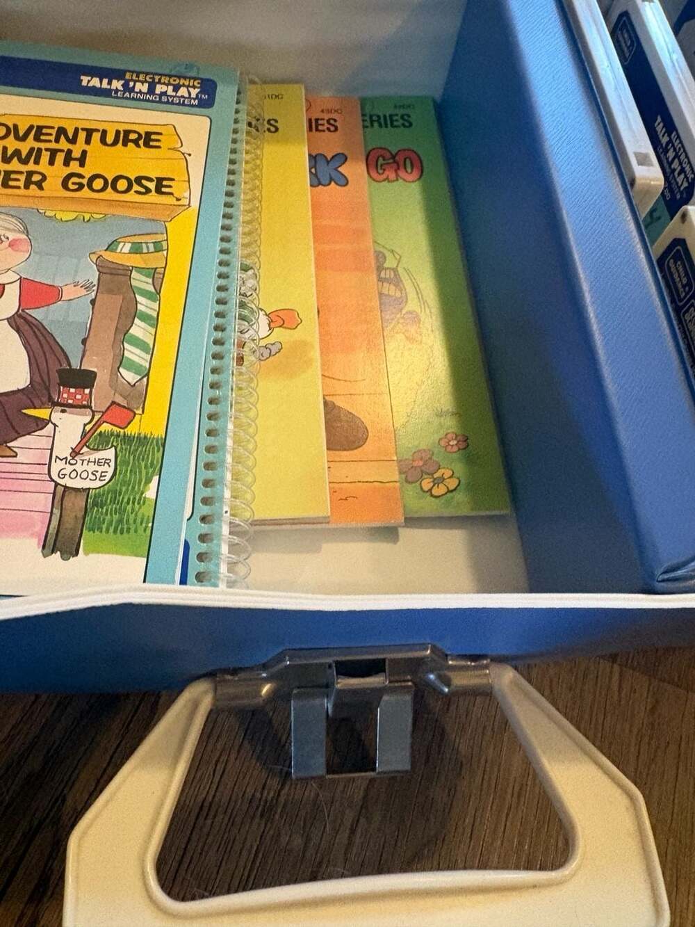 Vintage Child Guidance Electronic Talk N Play Learning System Carry Case with Bo - Picture 5 of 7